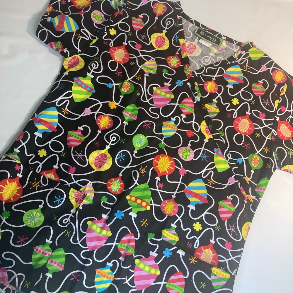 Bonita scrubs Christmas ornaments scrub top small